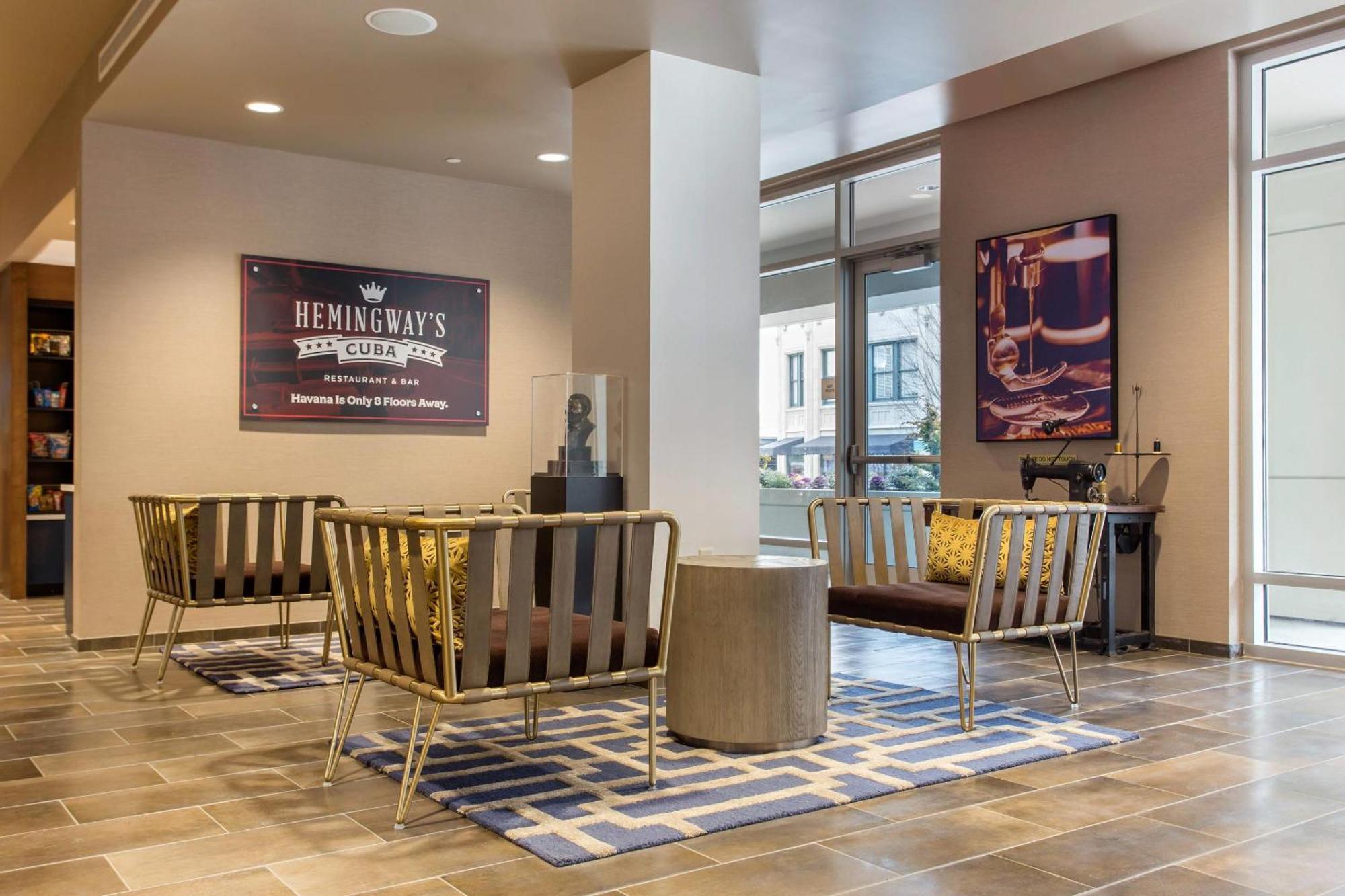 Cambria Hotel Downtown Asheville Buitenkant foto